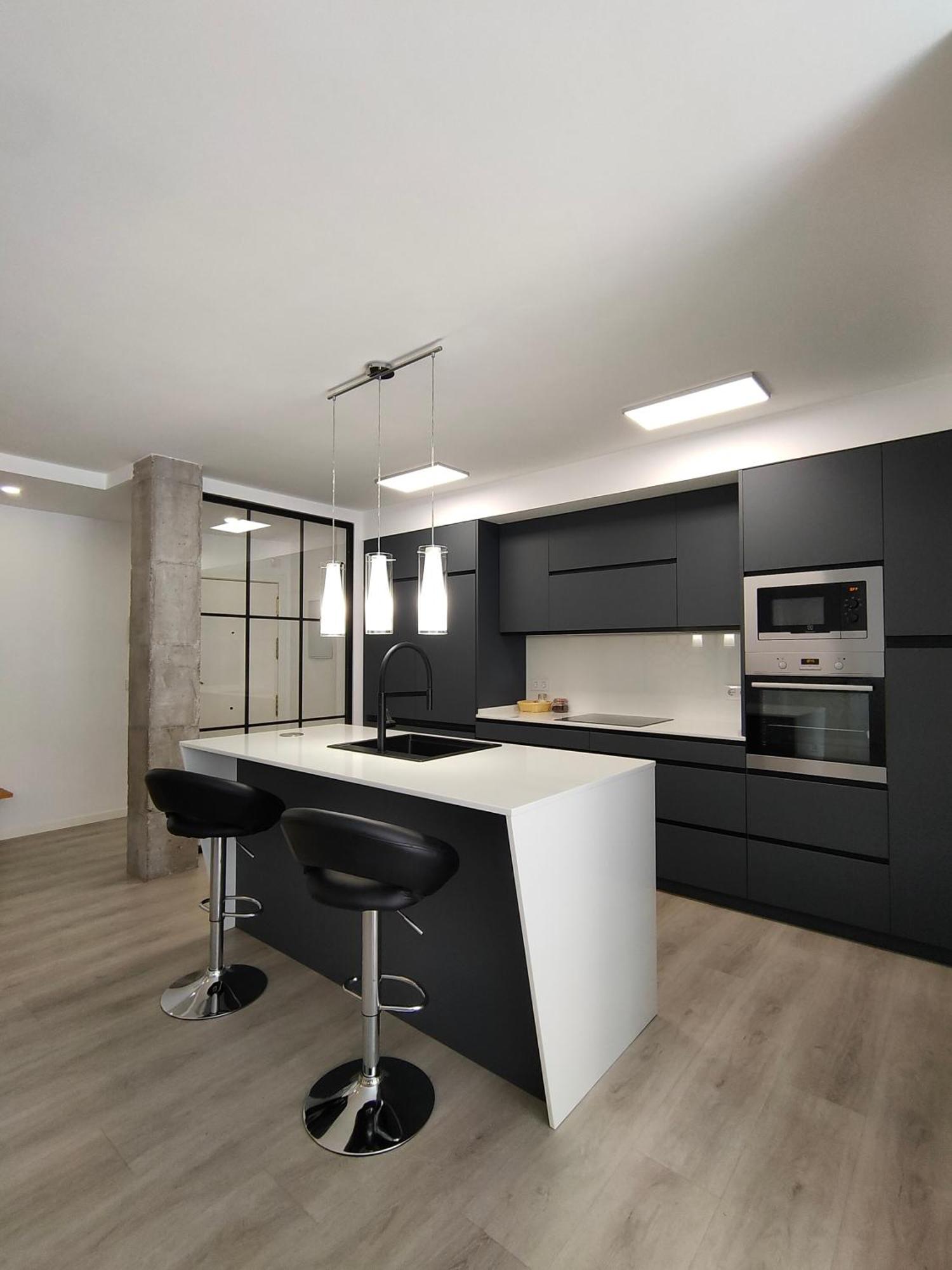 Casa Mallen, Con Amplia Terraza, En El Barrio De Nervion เซบีญา ภายนอก รูปภาพ