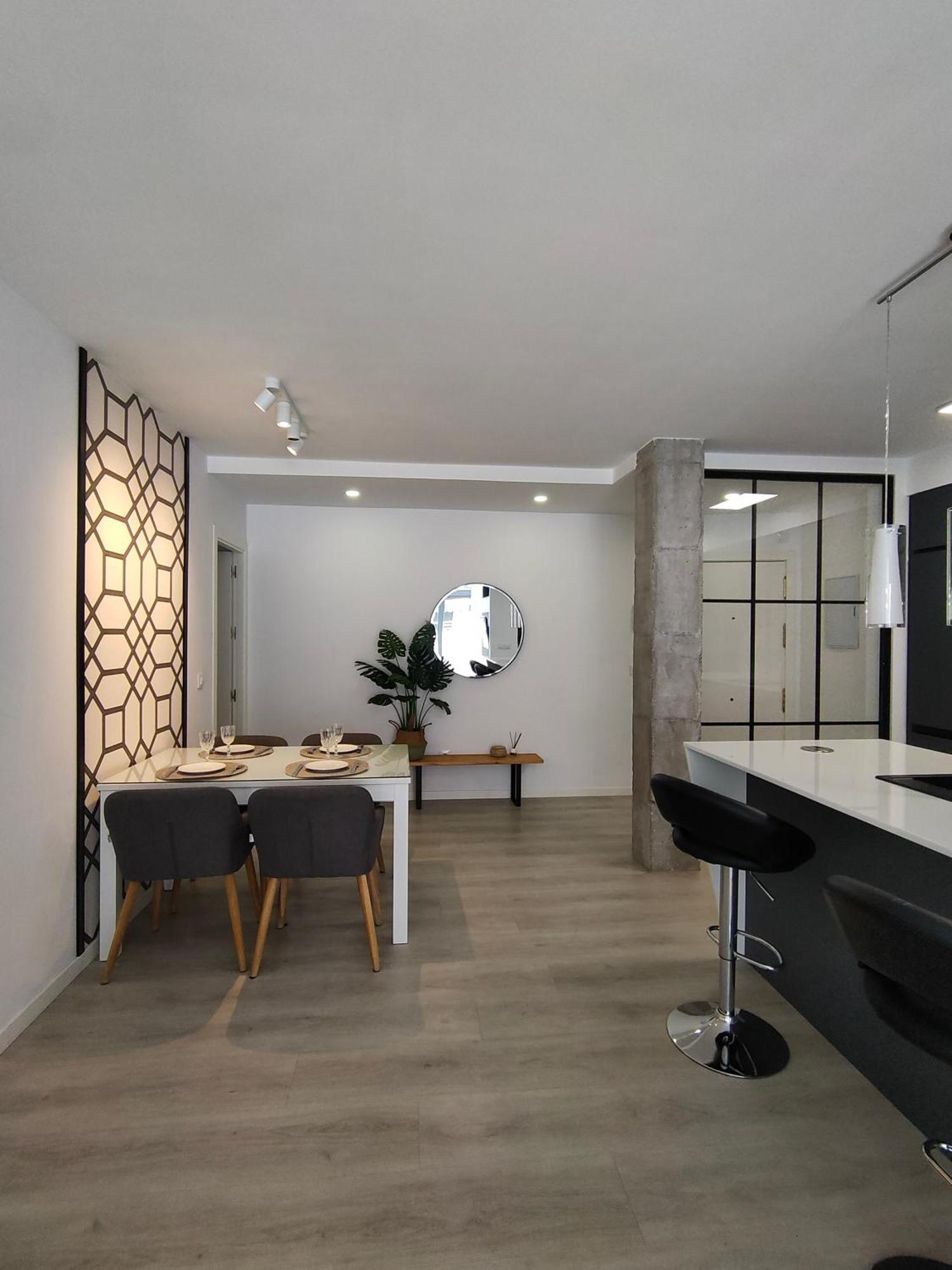 Casa Mallen, Con Amplia Terraza, En El Barrio De Nervion เซบีญา ภายนอก รูปภาพ